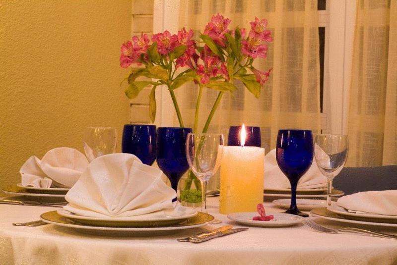Hotel Restaurant Llansola Sant Carles De La Rapita Bagian luar foto
